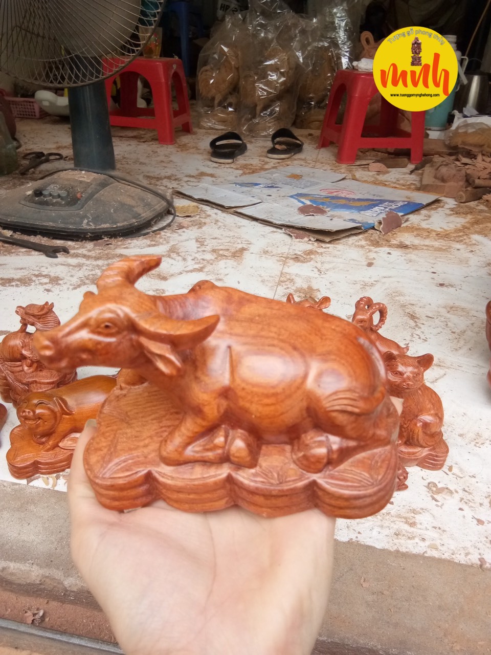 Bộ Tượng 12 Con Giáp Gỗ Hương Đá